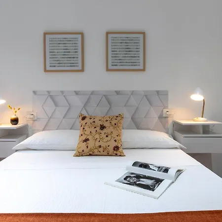 Inar Centrico Junto Ayuntamiento & Ria